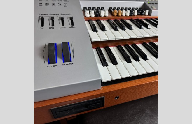 Orla Compact Theatre Giovanni Lusso Organ, Used - All Inclusive Top Grade Package (SN:02101963) - Image 8